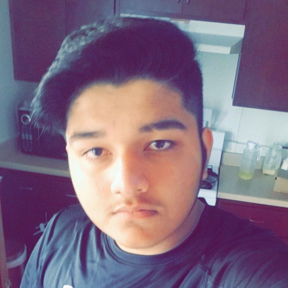 Meet your Posher, Zain